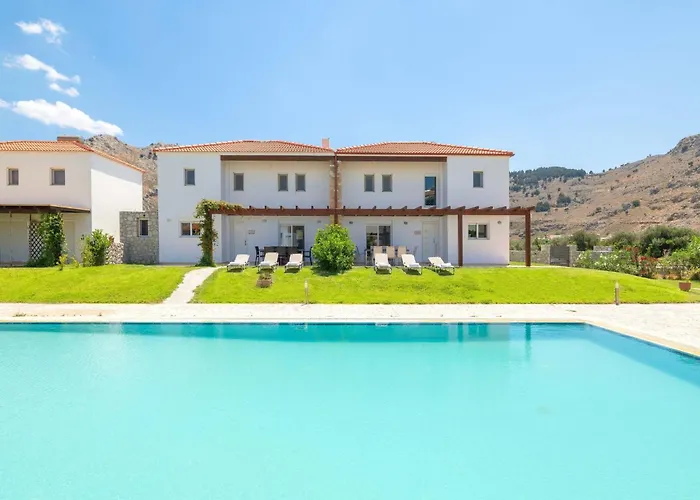 Casa vacanze Haus In Kolympia Mit Garten Und Bergblick By Interhome *
