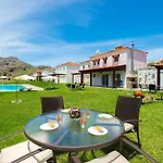 بيت للعطل Haus In Kolympia Mit Garten Und Bergblick By Interhome كولومبيا