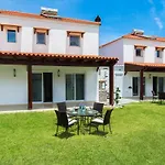 Haus In Kolympia Mit Garten Und Bergblick By Interhome *