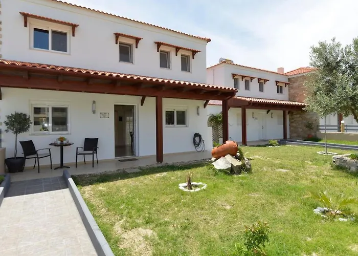 Haus In Kolympia Mit Garten Und Bergblick By Interhome 別荘
